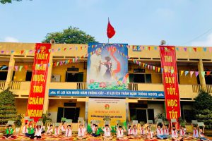 Trường Tiểu học Thanh Liệt hưởng ứng ngày Pháp luật nước Cộng hòa xã hội chủ nghĩa Việt Nam