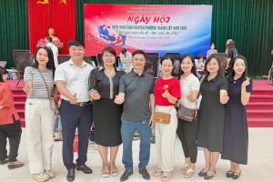 NHỮNG GIỌT MÁU HỒNG – NGHĨA CỬ CAO ĐẸP CỦA CÁC CÔ GIÁO  TRƯỜNG TIỂU HỌC CHU VĂN AN